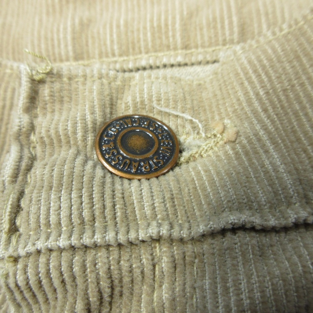 Vintage Levi's Corduroy Pants Womens 12 Khaki Straight Leg 941 Made USA 90s - Picture 15 of 16